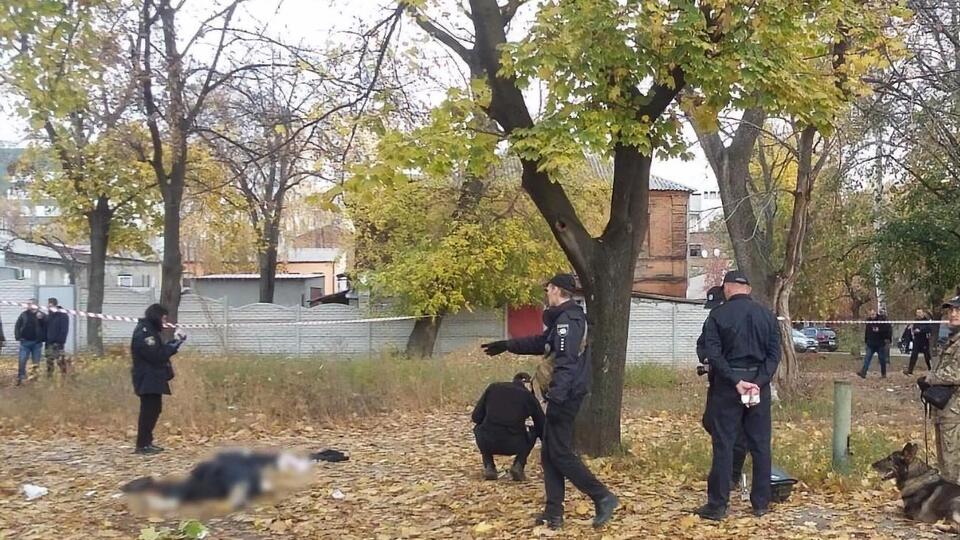 У чоловіка, який підірвав себе, експерти виявили ще чотири гранати Ф-1 та пістолет, повідомили в поліції