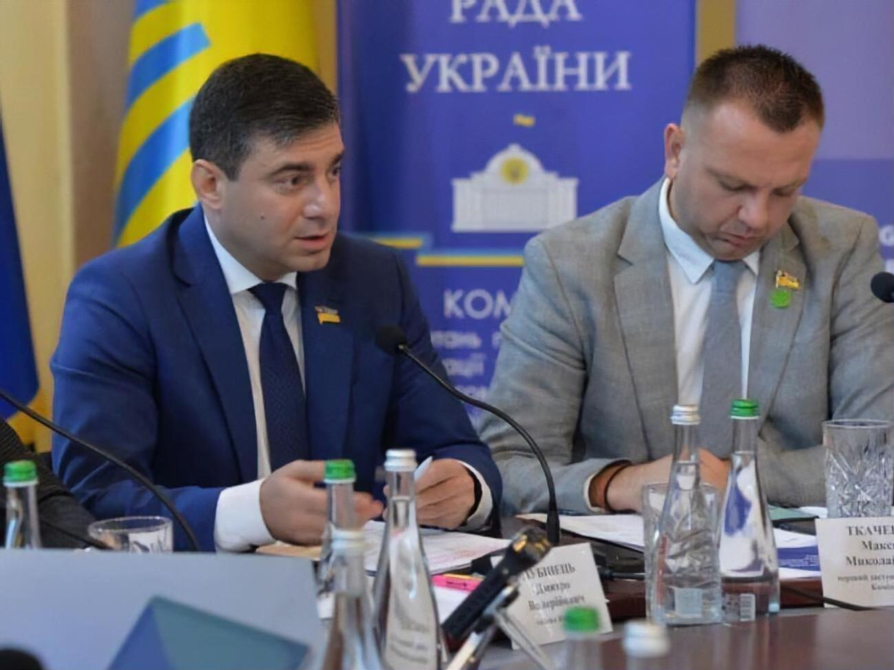Лубинец уточнил, что комитет не уполномочен решать, где именно должны быть новые КПВВ