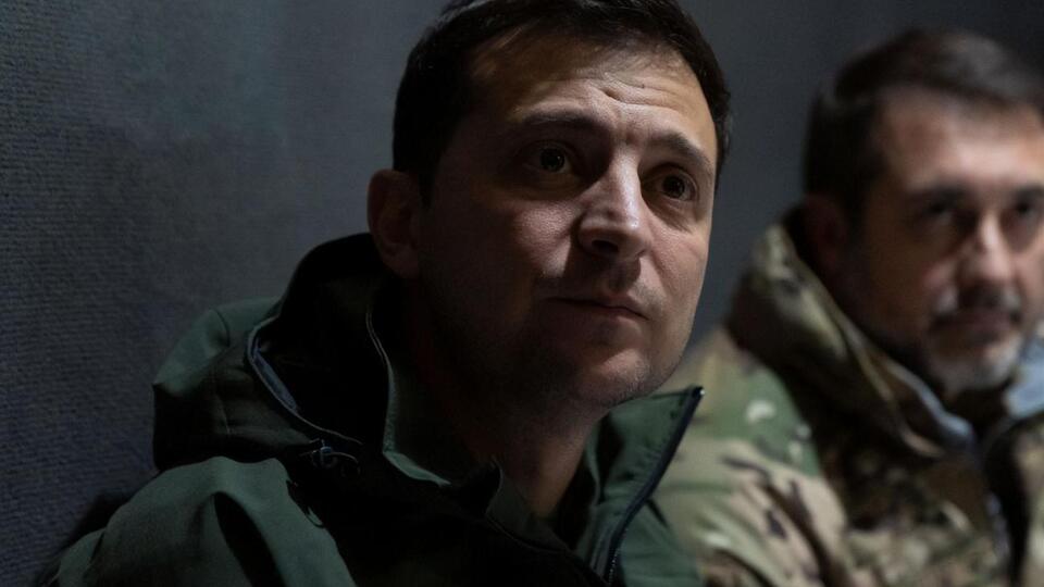 Зеленский: Одними разговорами войны не закончить
