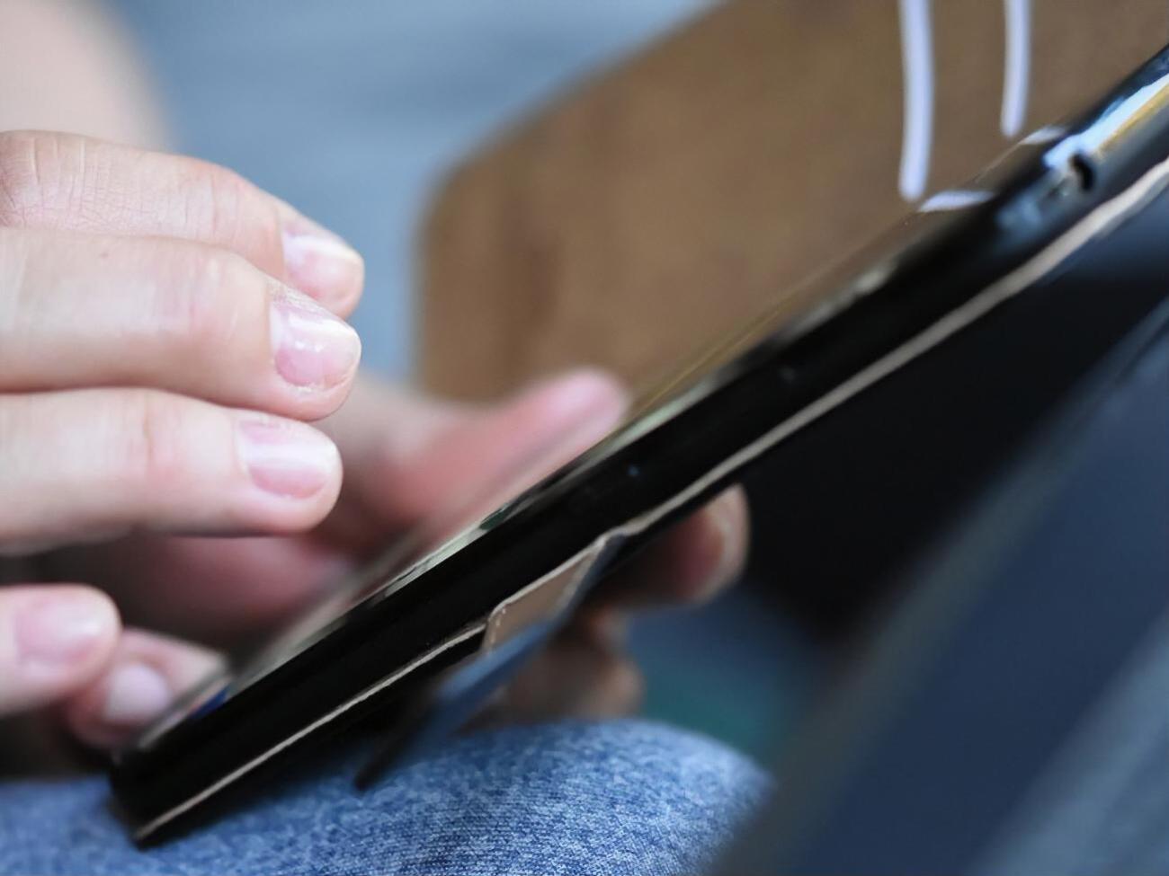 Бойовики повідомили про можливі перебої з мобільним зв'язком у частині Донецька