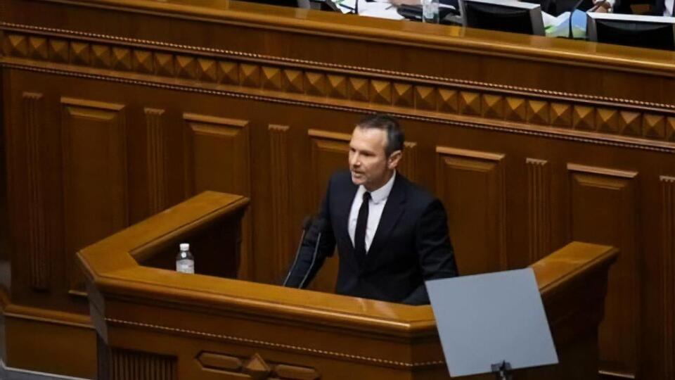 Вакарчук: У 2014 році добровольці допомогли врятувати Україну