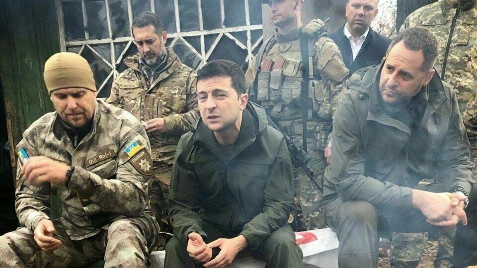 Зеленский пообщался с добровольцами 26 октября