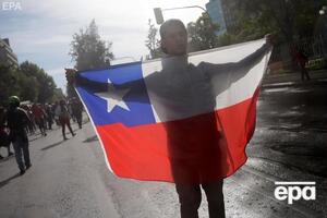 Протести в Чилі розпочалися через подорожчання вартості проїзду в метро