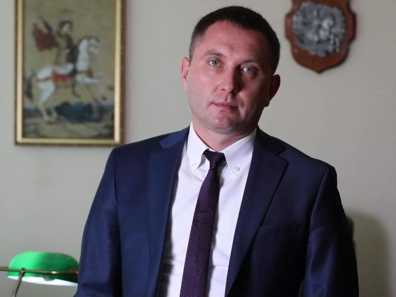 Лавренюк передал заявление об увольнении руководству министерства