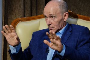 Солонин о боях за Ленниград: Я бы организовывал двойную оборону