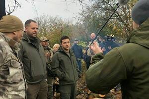 Зеленский пообщался с добровольцами 26 октября