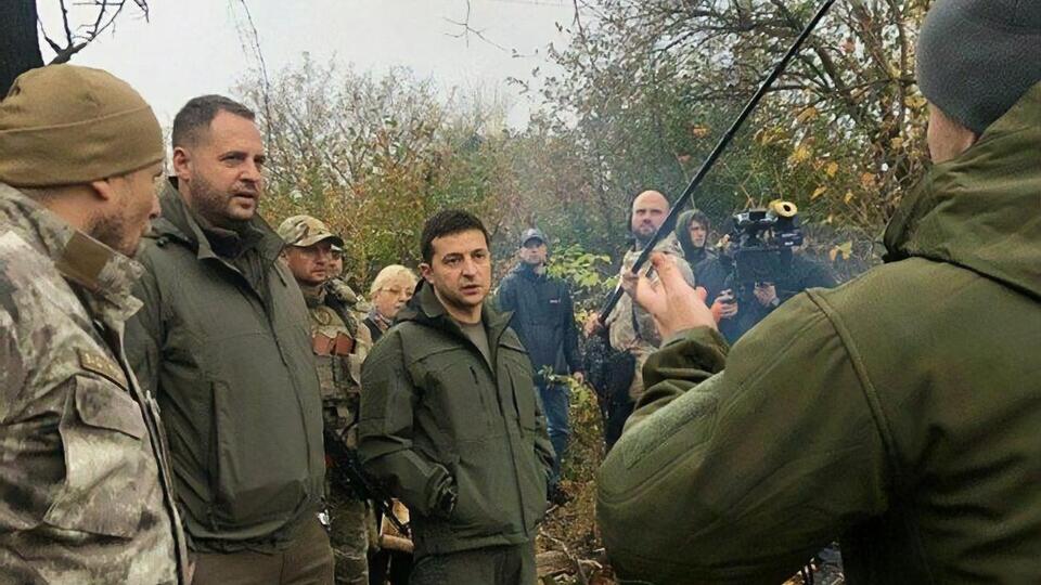 Зеленский пообщался с добровольцами 26 октября