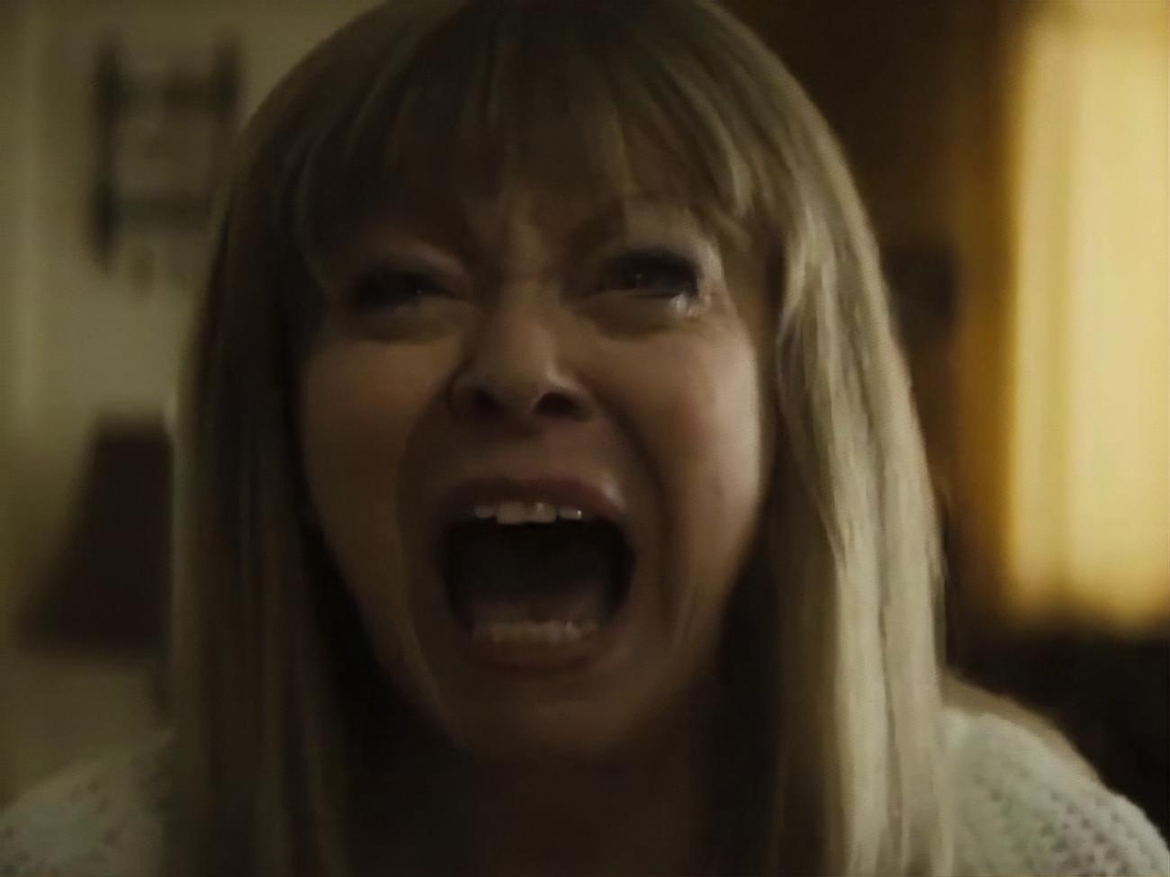 Лента относится к жанру ужасов и является ремейком одноименной картины 2004 года