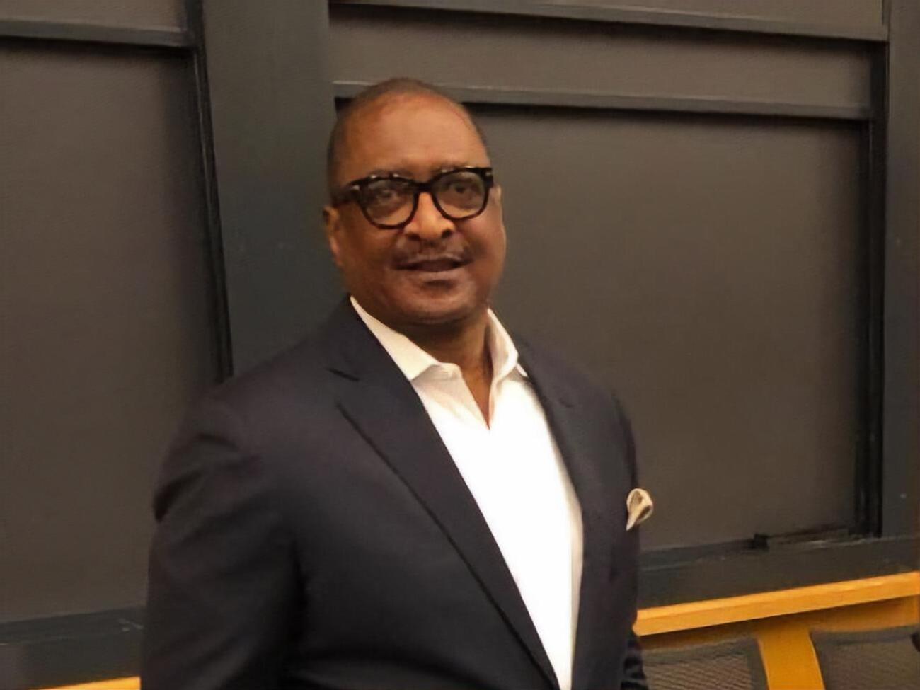 Батько Бейонсе має намір знизити ризик рецидиву хвороби