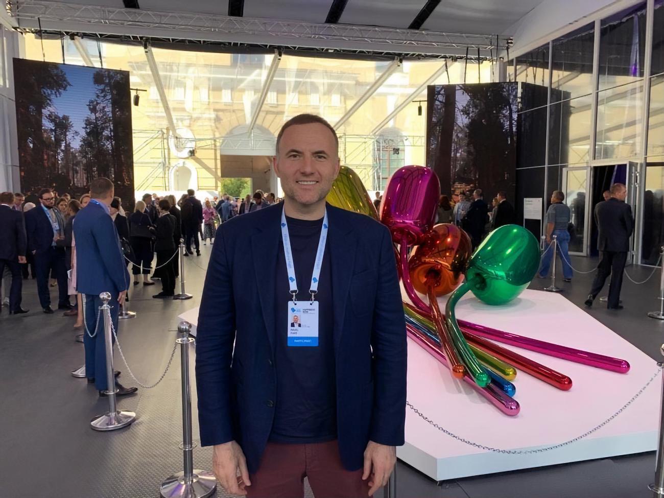 Фукс говорил, что отказался от российского паспорта