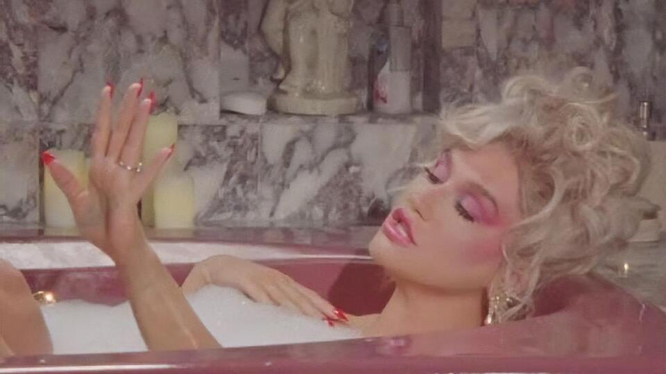Kesha презентувала ролик про домашнє насильство