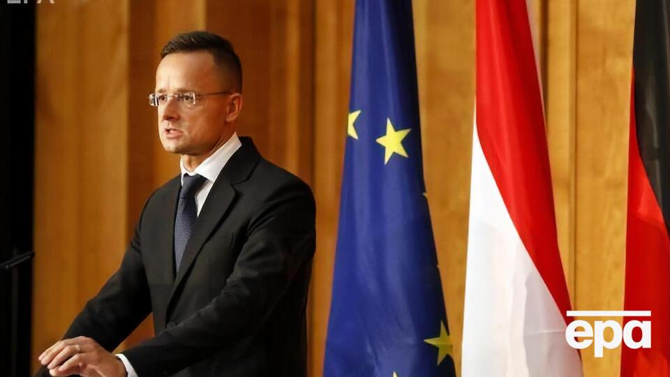 Сіярто зазначив, що у спільній заяві НАТО має бути пункт про "відновлення прав меншин"