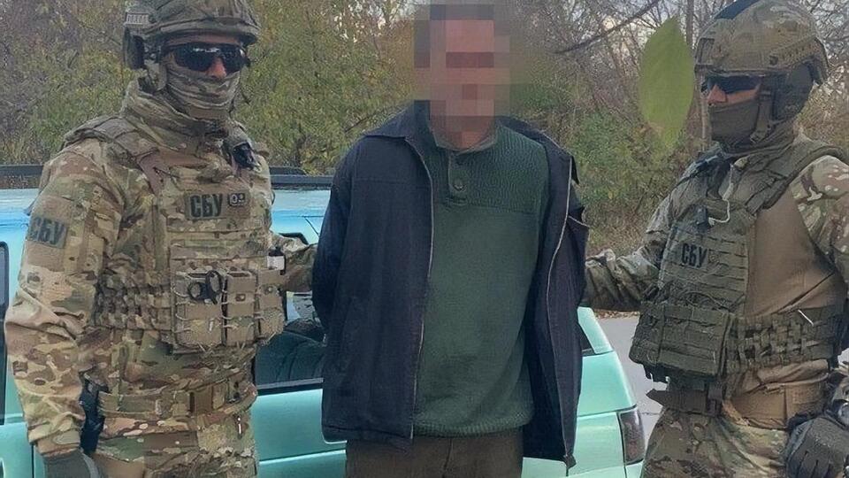 Жителя Черкасской области завербовали в ФСБ на территории России