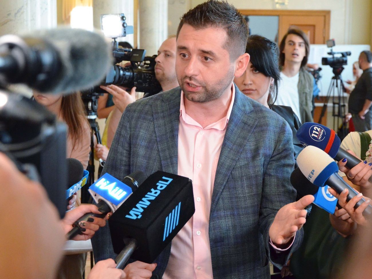 Арахамія: Не може бути такого, мовляв, давайте зробимо вигляд, що нічого не було