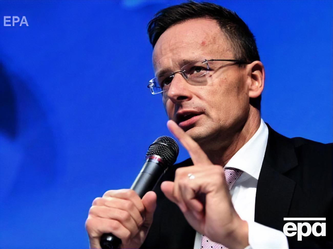 Сийярто заявил, что Венгрия может поддержать заявление, так как права меньшинств были соблюдены