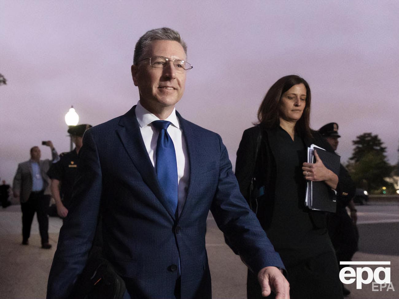 Волкер давал показания за закрытыми дверями