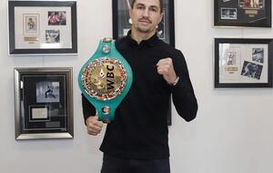 Постол уже володів поясом за версією WBC