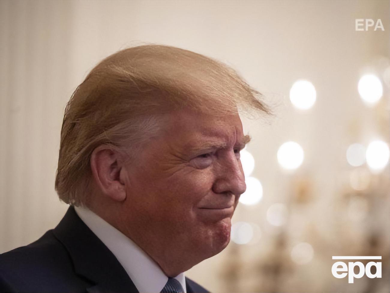 Как отметил Трамп, он не хотел бы, чтобы в учебниках истории о нем писали как о президенте США, которого сняли с должности