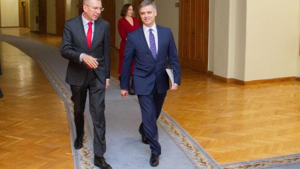 Пристайко провів брифінг зі своїм латвійським колегою Рінкевичсом