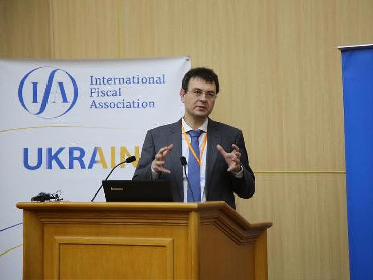 Гетманцев: Нам нужно бороться с вирусом, а не просто сбивать температуру