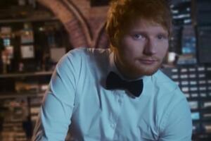 Кліп зняли в дусі шпигунського фільму