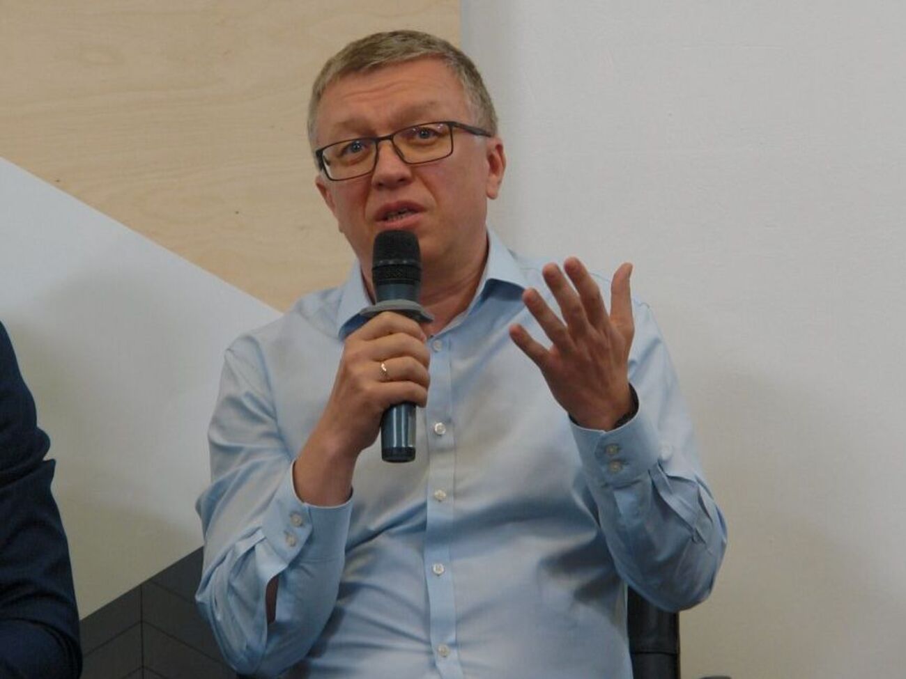 Курс гривні залежатиме від того, хто переможе – ажіотаж на ринку чи політика Нацбанку