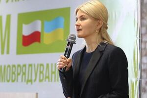 Світличну призначили головою Харківської ОДА 15 жовтня 2016 року