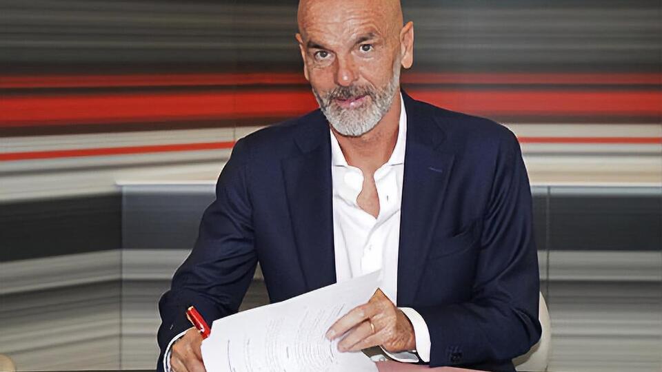 Пиоли будет тренировать "Милан" ближайшие два года