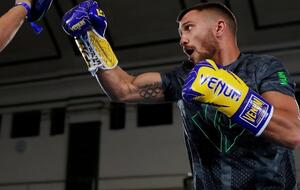 Ломаченку бракує одного чемпіонського пояса для звання абсолютного чемпіона світу