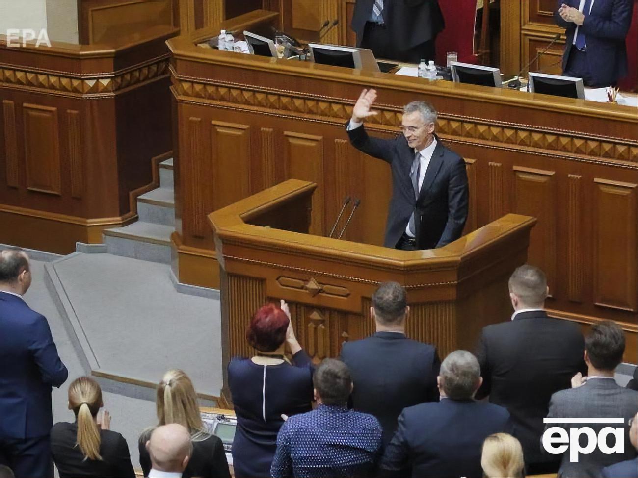 Столтенберг: Навряд чи падіння Берлінської стіни хтось міг передбачити навіть за місяць. Але це сталося