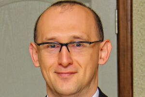 Юрій Корольчук: Зеленський пішов у президенти, щоб знищити корупцію, а не очолювати її