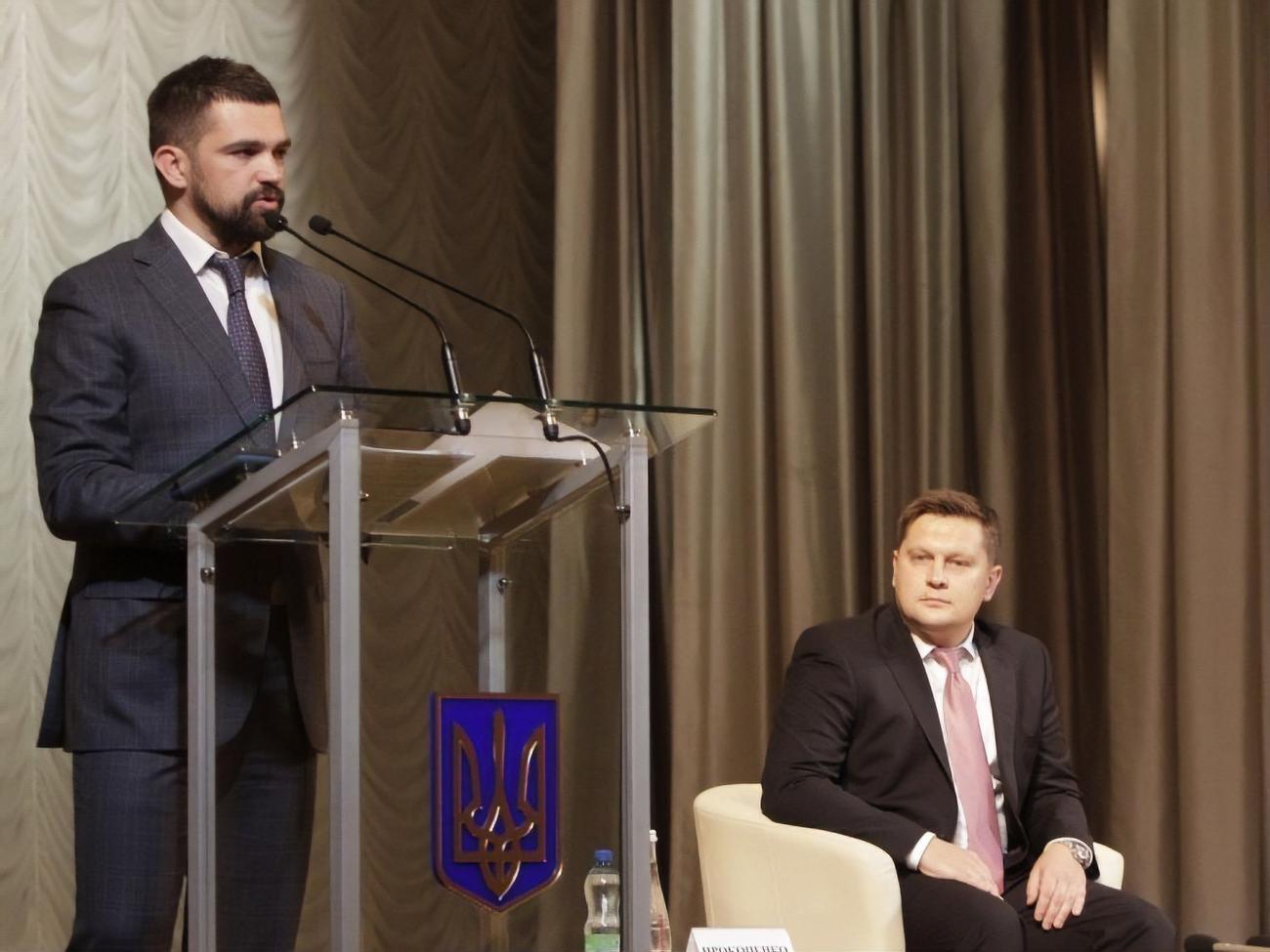 Прокопенко (праворуч) керував виборчим штабом "Слуги народу" в Одеській області на парламентських виборах