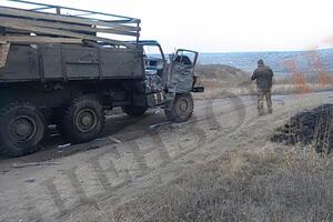 Вантажівку пошкодили ракетами
