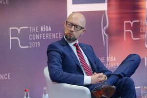 Яценюк выиграл суды по искам о защите чести, достоинства и деловой репутации