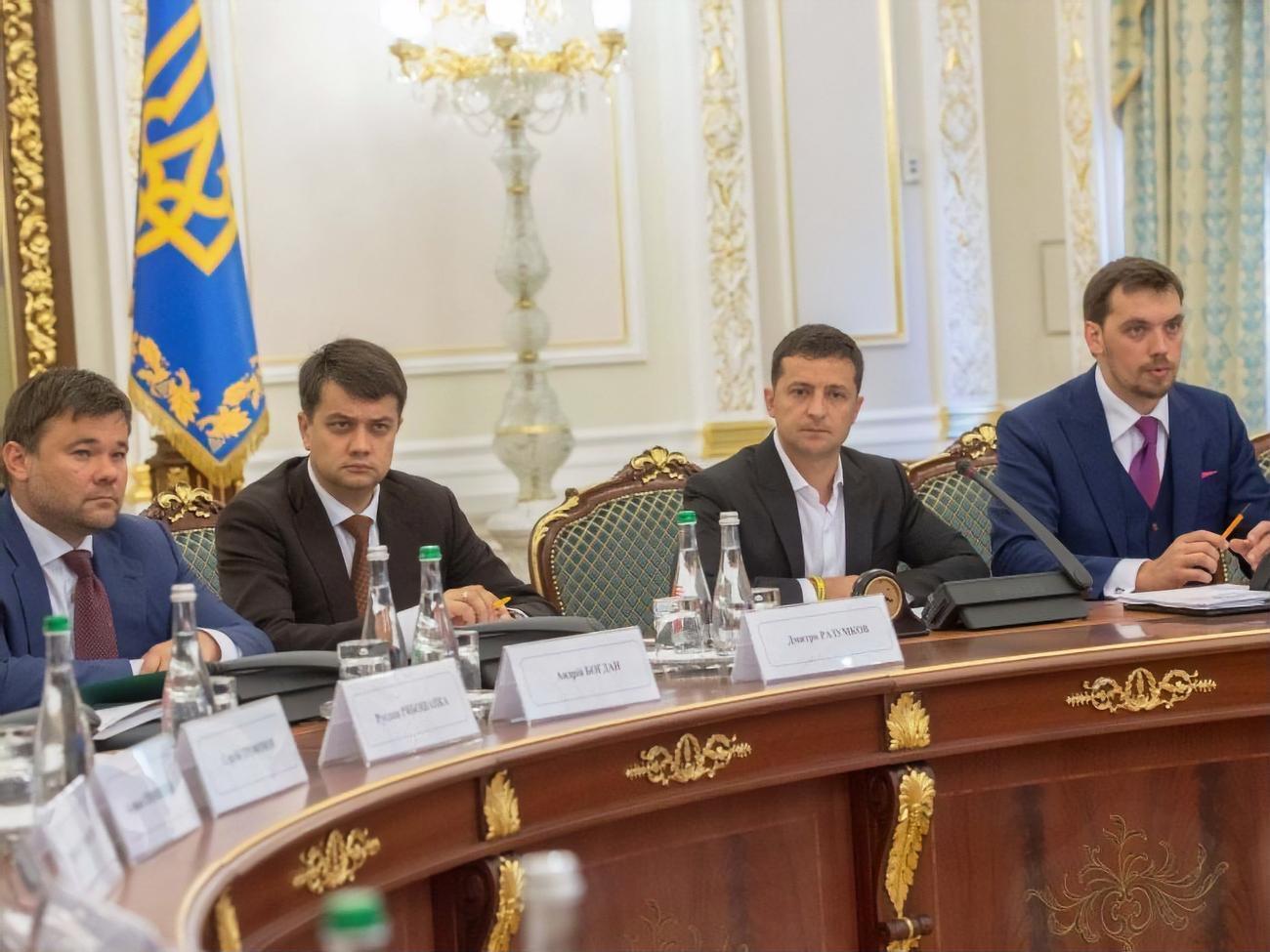 43,4% украинцев считают, что нынешняя власть лучше предыдущей