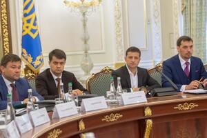 43,4% украинцев считают, что нынешняя власть лучше предыдущей