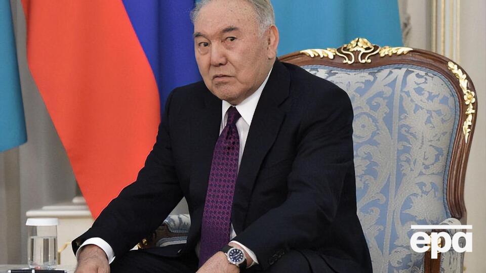 Назарбаєв: Справа за Путіним