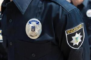 Правоохоронці проведуть службове розслідування за фактом стрілянини, відкритої поліцейським