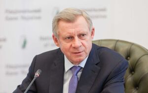 Смолий прервал зарубежную командировку
