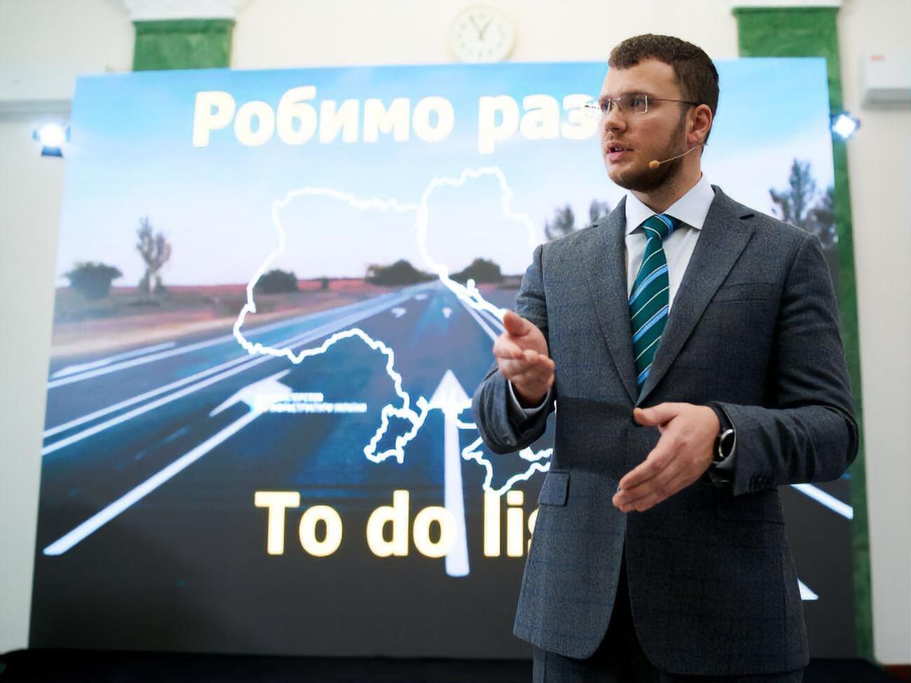 Криклій заявив, що масштабне будівництво доріг розпочнуть 1 березня