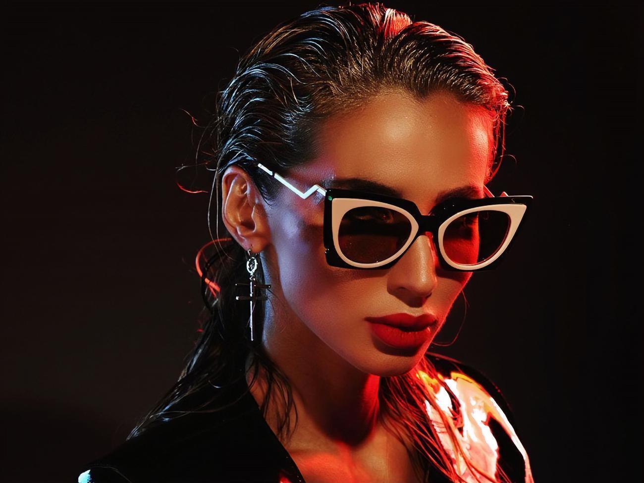 Loboda:&nbsp;Шальная бестия