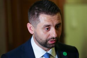 Арахамія вважає, що "Темный рыцарь" діє "не зовсім етично"