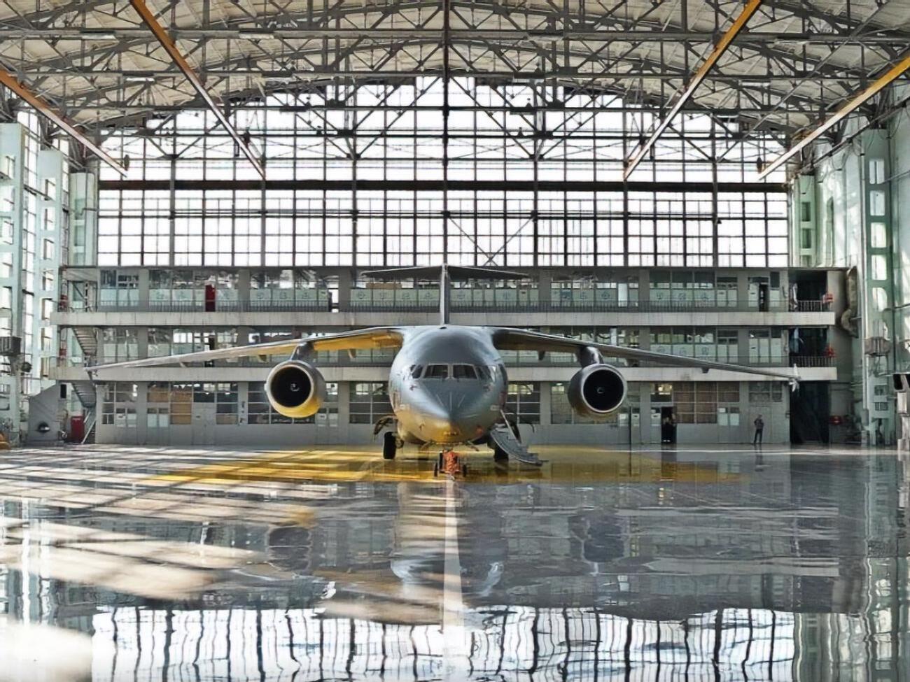 Ан-178 &ndash; транспортний літак