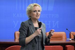 Мендель не смогла ответить, принято ли решение об увольнении Кондзели (на фото)