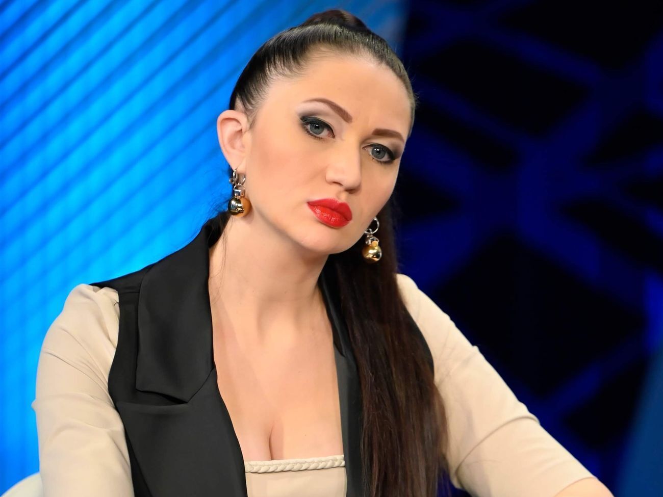 Олеся Бацман: Шукали&nbsp;опозиція і Медведчук якісь козирі, щоб розхитати ситуацію, &ndash; ну ось їм упало це як неабиякий подарунок із неба