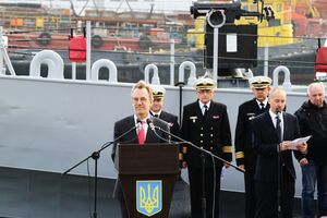 Пеннингтон: США будут продолжать оказывать Украине помощь в сфере безопасности для поддержки ее в условиях российской агрессии