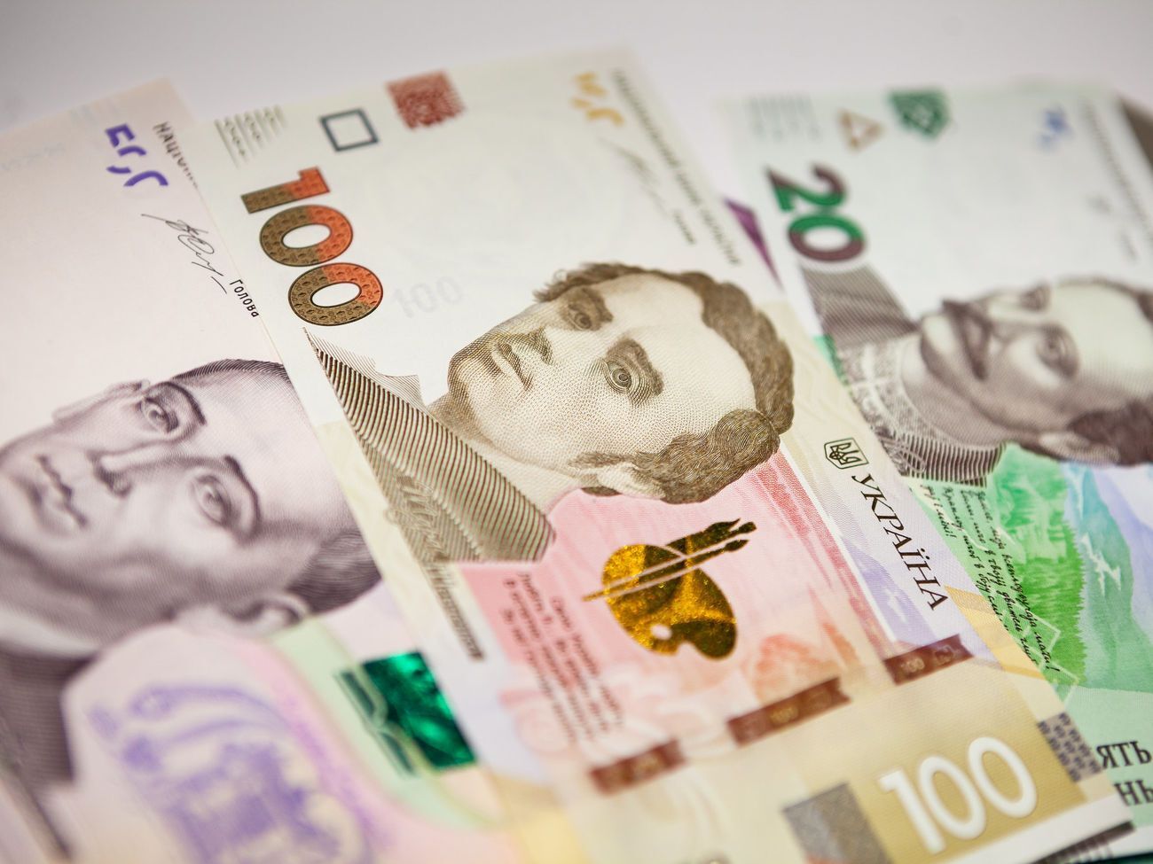ВВП України продовжує зростати