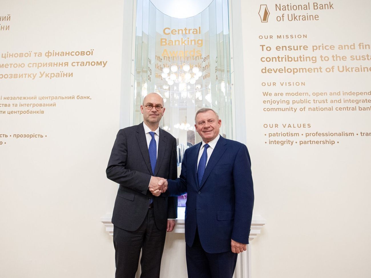 Смолий: Миссия МВФ в первый же день в Киеве пришла к нам на встречу