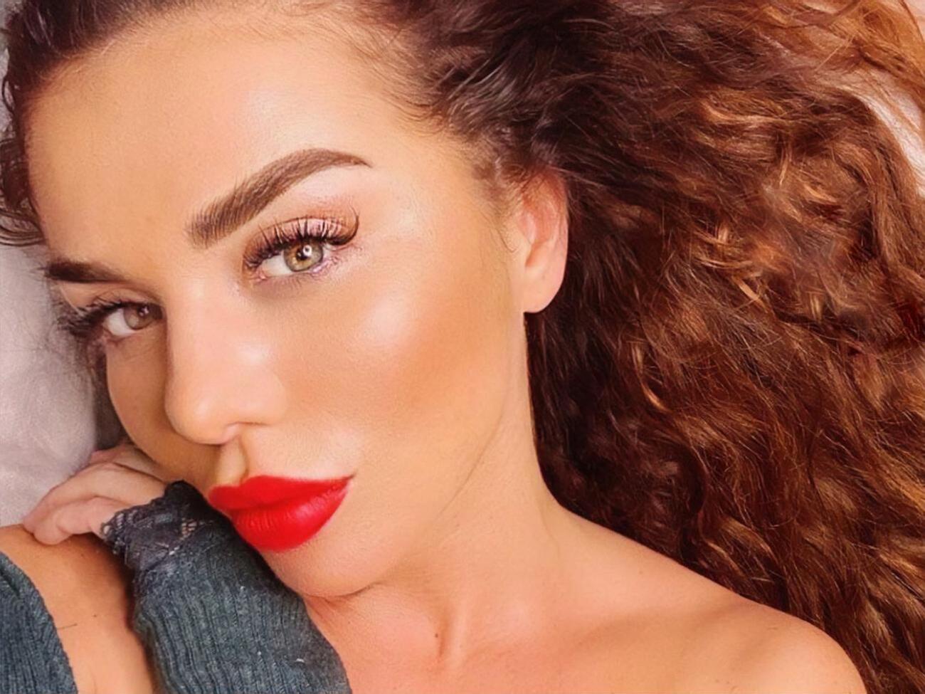 Седокова:&nbsp;Раньше я никогда не верила. Читала эти слащавые тексты, злилась, не доверяла, а потом раз &ndash; и все изменилось