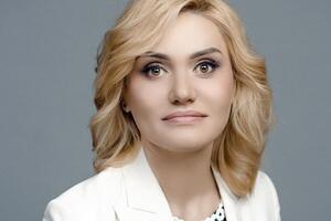 Острикова: Вероятно, в 2020 году зарплаты снова будут расти быстрее, чем производительность труда, из-за дефицита рабочей силы